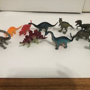 Dinosaur lot of 10 plastic dinosaurs. Fun imagination toy figurines